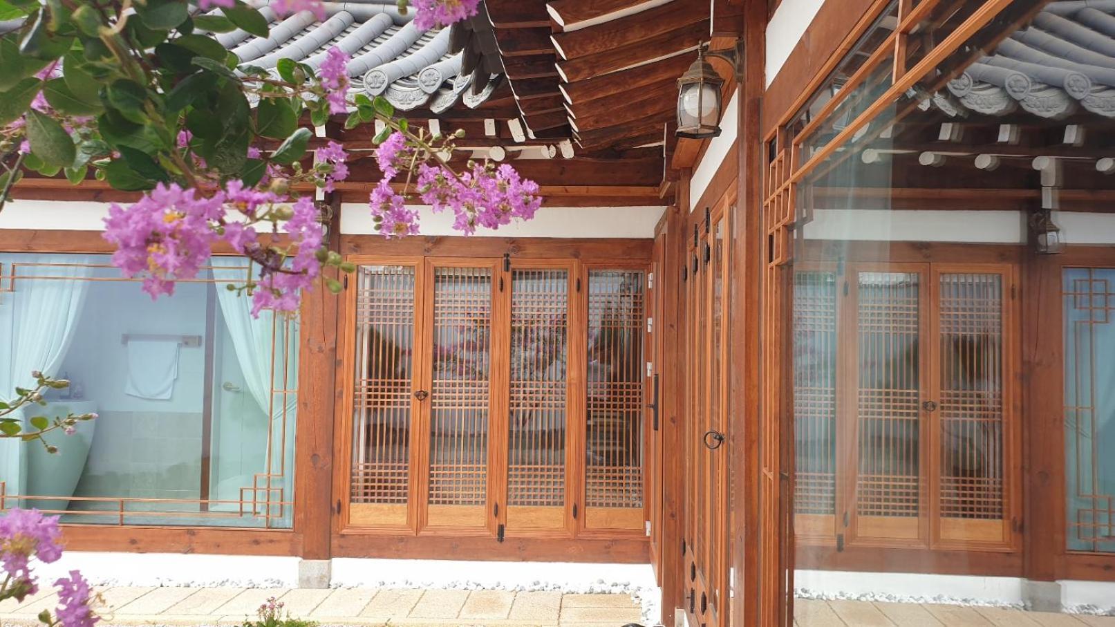 El House Hotel Gyeongju Buitenkant foto