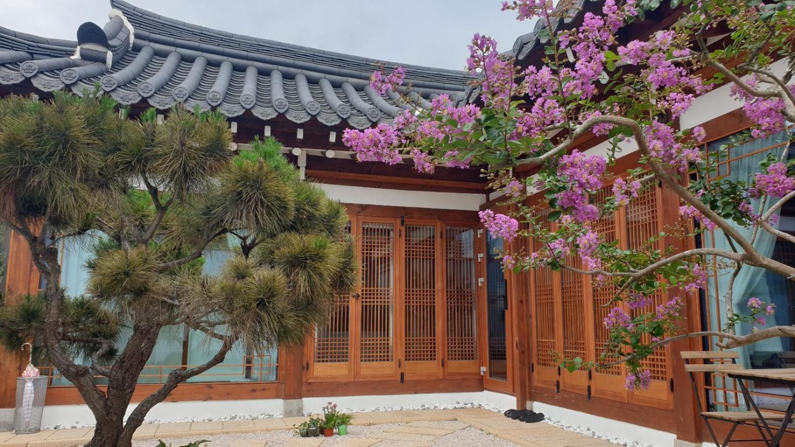 El House Hotel Gyeongju Buitenkant foto